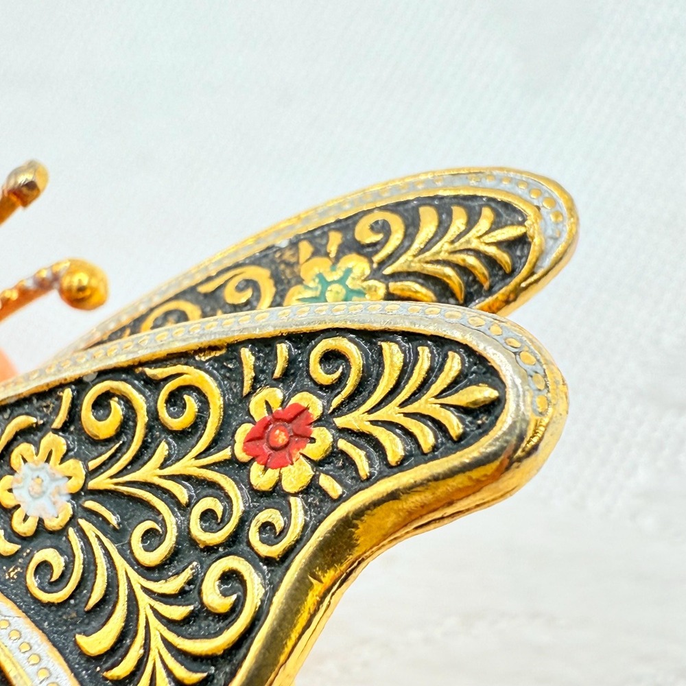 Vintage Ornate Damascene Style Black and Gold Tone Butterfly Insect Brooch Pin - Picture 3 of 6